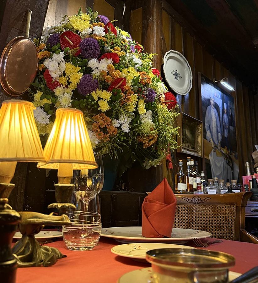 la-couronne-rouen-fleurs-salon-des-rotisseurs LA COURONNE