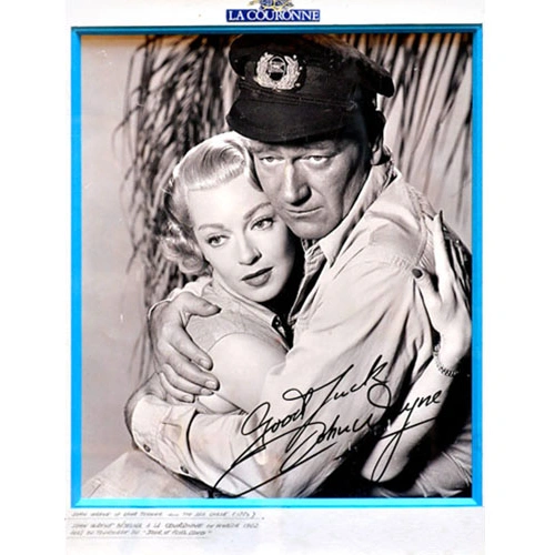 la-couronne-rouen-livre-dor-john-waynewebp
